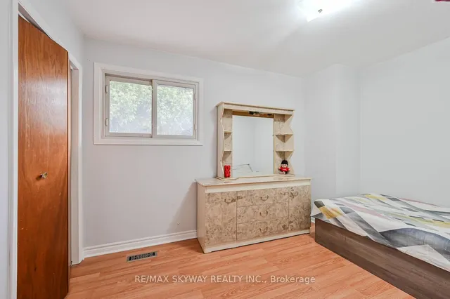 Additional image 32 of 20 Terra Cotta Cres