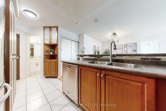 Additional image 9 of 7 Lorraine Dr Unit 1211