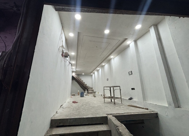 Additional image 2 of MG Road, Agra