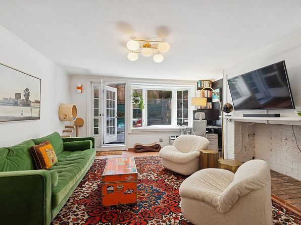 450 W 20th St UNIT GARDEN, New York, NY 10011