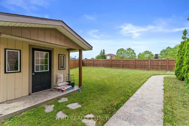 房产图片 30 - 42 Meadow Wood Cres