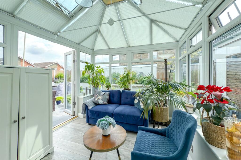 Additional image 11 of Aldwickbury Crescent, Harpenden, Hertfordshire, AL5