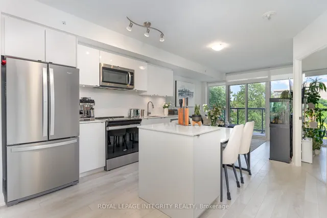 Additional image 6 of 1461 Lawrence Ave Unit 407