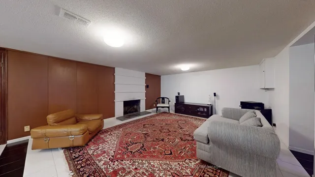 Additional image 30 of 21 Banbury Rd