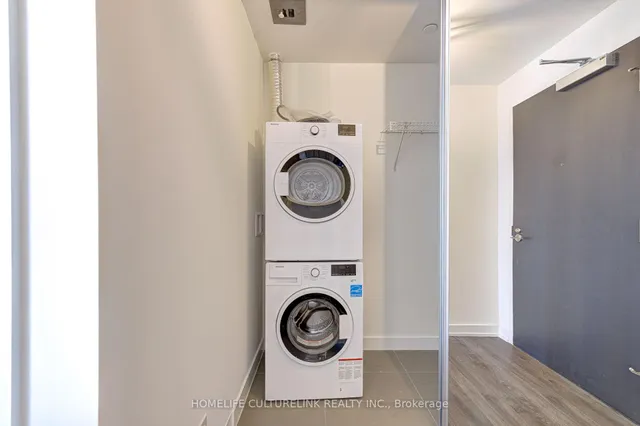 Additional image 23 of 609 Avenue Rd Unit 1704