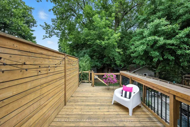 Additional image 23 of 276 Roselawn Ave