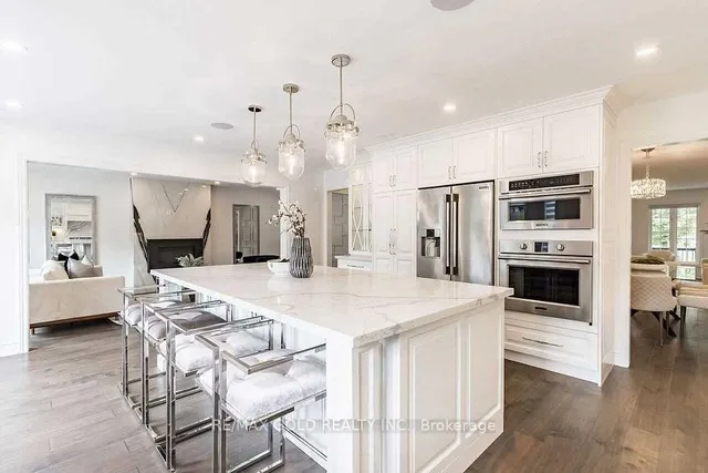 房产图片 3 - 30 Deerglen Dr