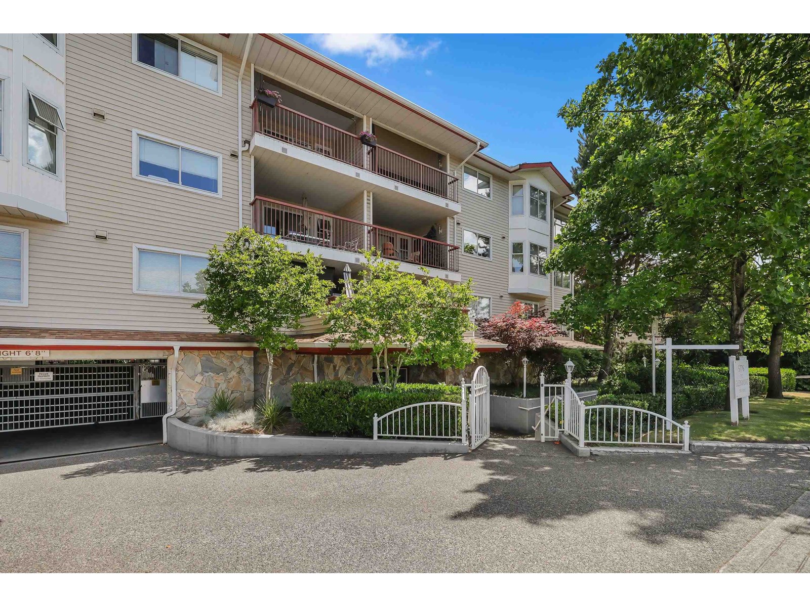 106 5776 200 STREET|Langley, British Columbia V3A1M8