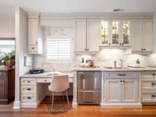 Additional image 11 of 2012 Queen St Unit 306