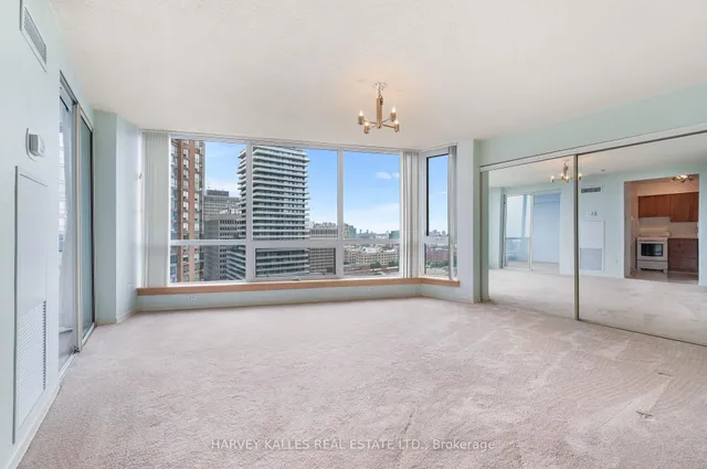 房产图片 3 - 多伦多市贝街1055号2110单元