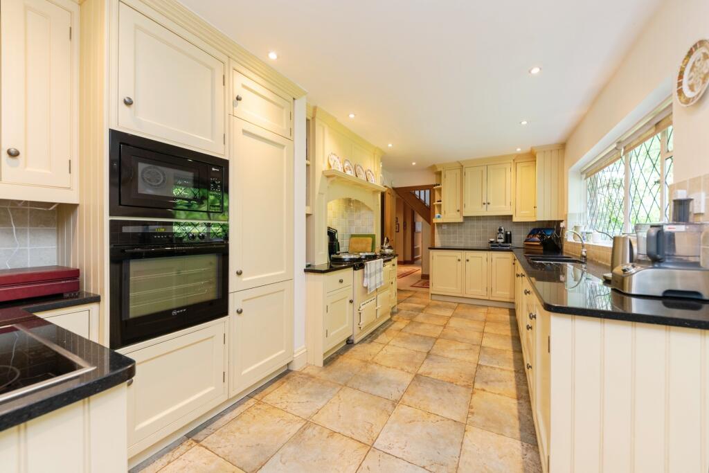 Additional image 8 of Firs Walk, Welwyn, AL6