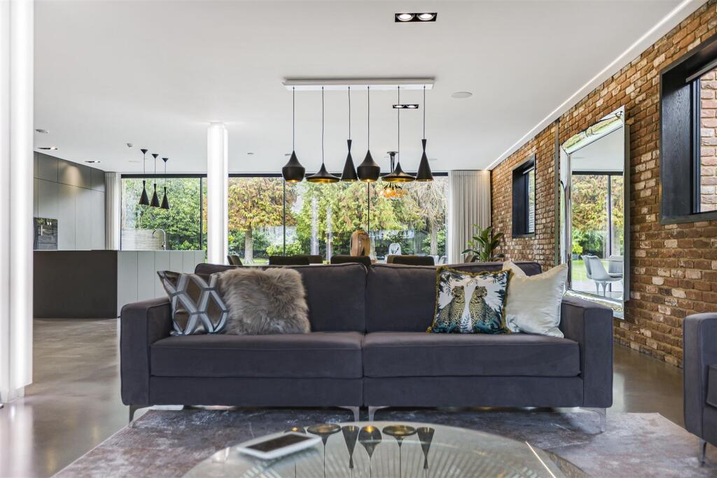 Additional image 8 of Pine Grove, Brookmans Park, Hatfield