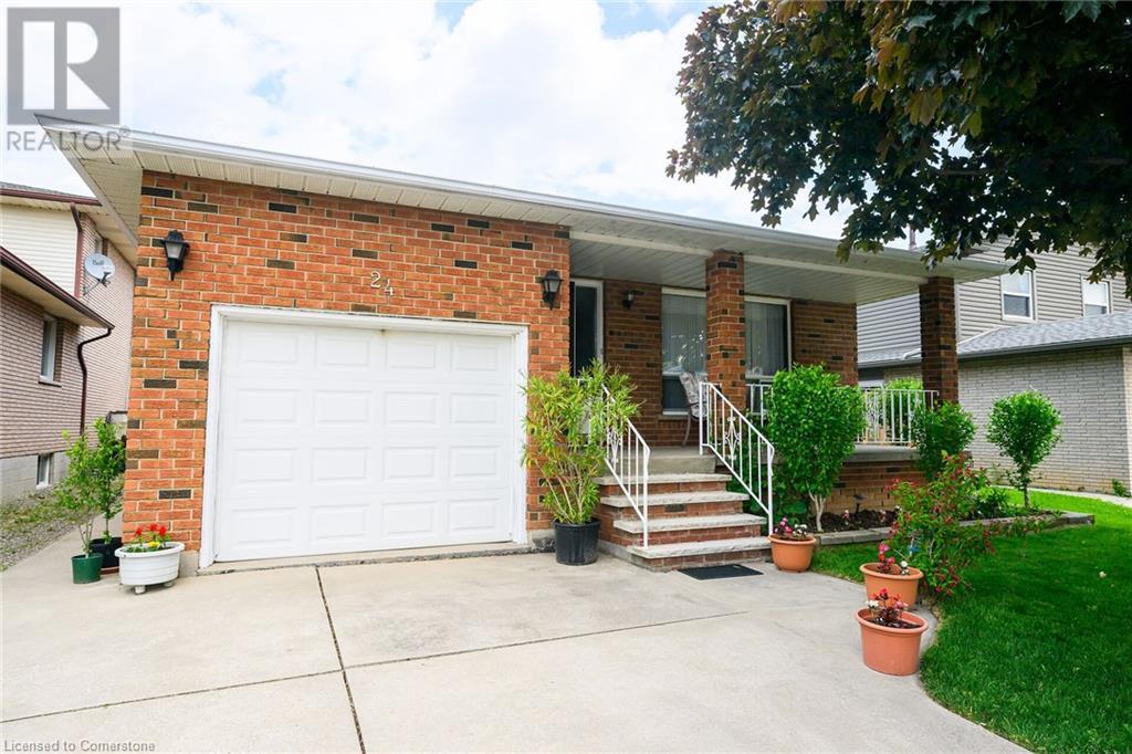 24 PHEASANT Place|Hamilton, Ontario L9A4Z1