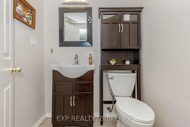 Additional image 38 of 32 Vineberg Dr