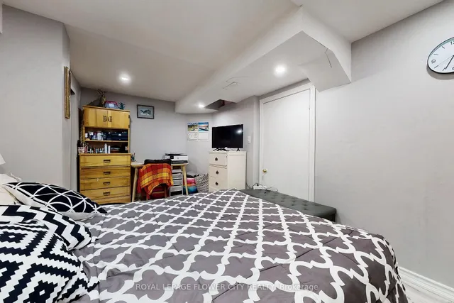 Additional image 40 of 656 Esprit Cres