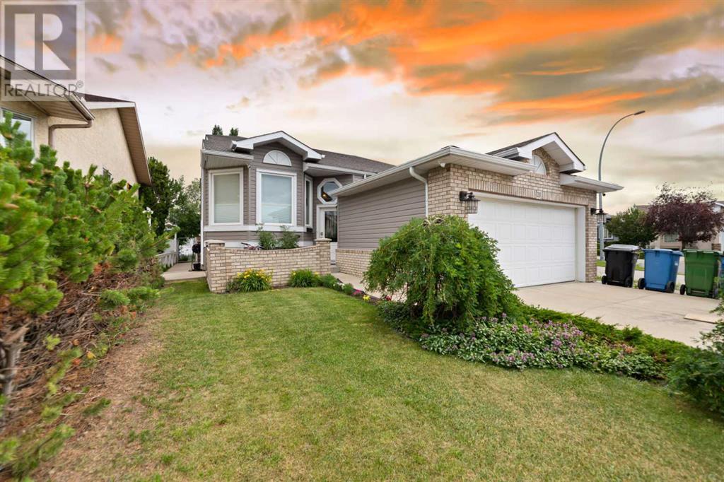 210 Coral Keys Villas NE|Calgary, Alberta T3J3L7