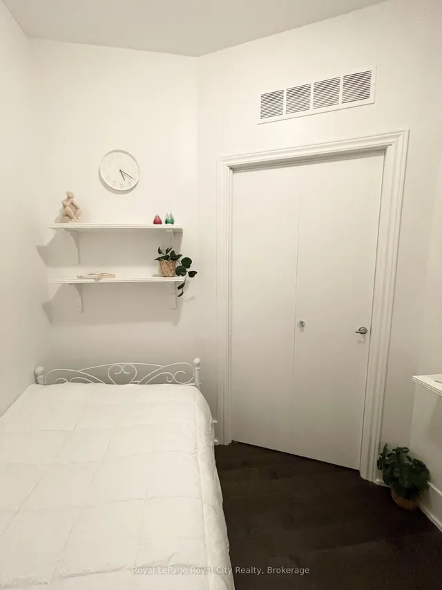 Additional image 28 of 39 Queens Quay Unit 830