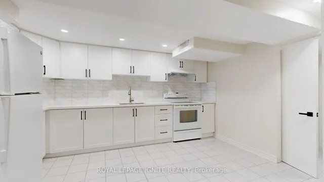 Additional image 29 of 18 Littleborough Crt