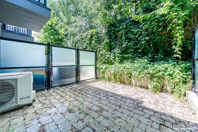 房产图片 35 - 加拿大多伦多110 Canon Jackson Dr 单元104