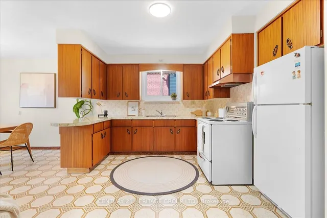 Additional image 17 of 124 Tisdale St