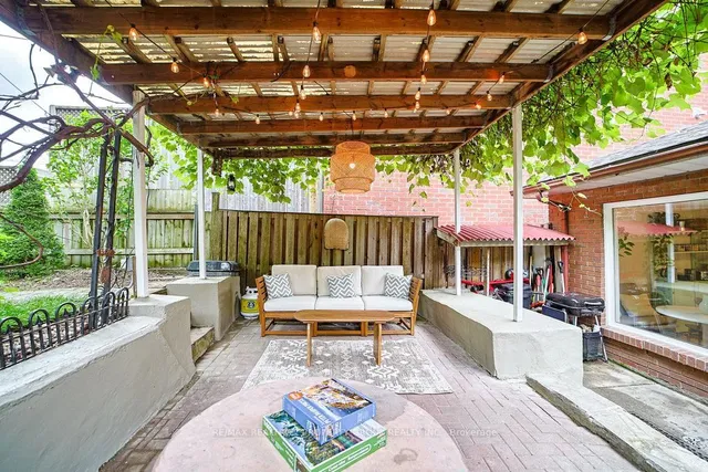 Additional image 28 of 482 Mcroberts Ave