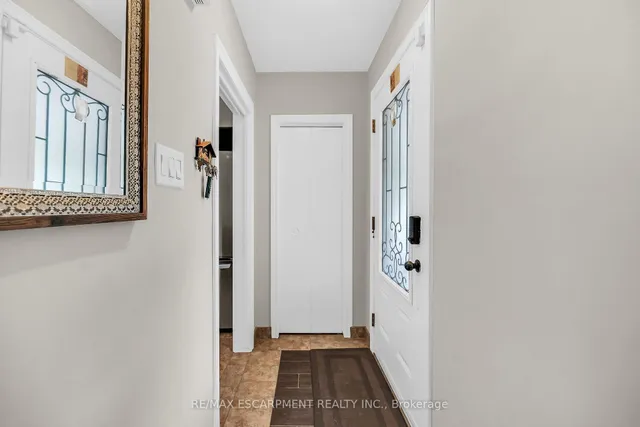 Additional image 17 of 70 Deschene Ave