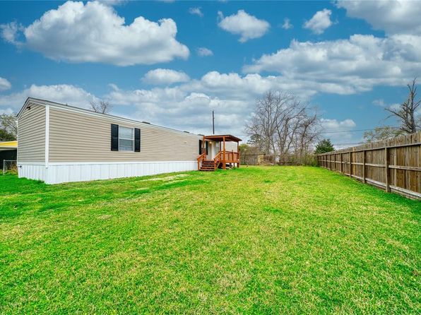 14227 Medora St, Houston, TX 77049
