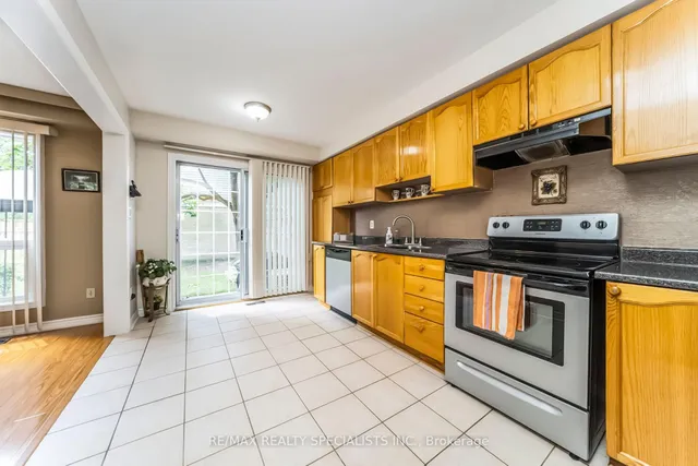 Additional image 15 of 39 Heathcliffe Sq