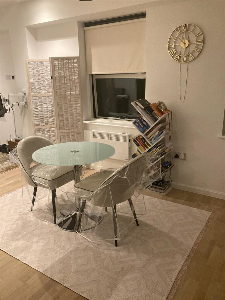 Additional image 6 of Blackhorse House, 36 Salisbury Square, Old Hatfield, AL9