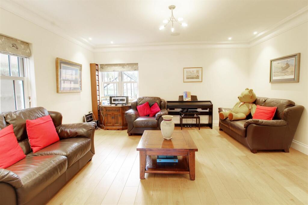 Additional image 12 of Brookmans Avenue, Brookmans Park