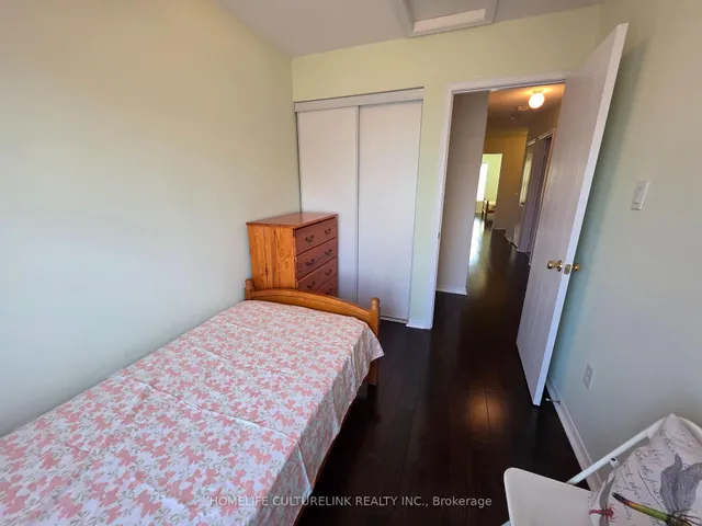 Additional image 24 of 813 Sandhurst Circ