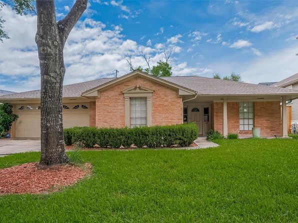 6220 Queenswood Ln, Houston, TX 77008
