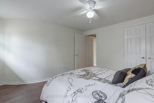 Additional image 35 of 12 Barr Cres