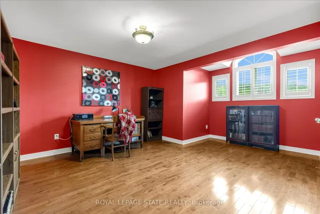 Additional image 27 of 29 Gaines Ave