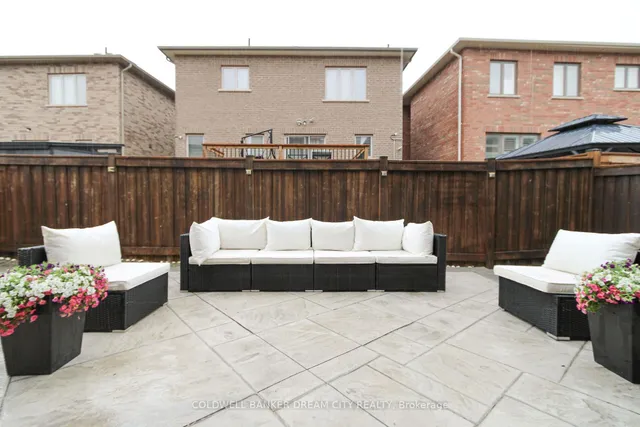 Additional image 45 of 450 Brisdale Dr