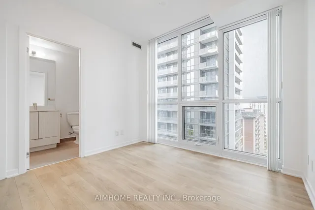 Additional image 10 of 38 Forest Manor Rd Unit 1104