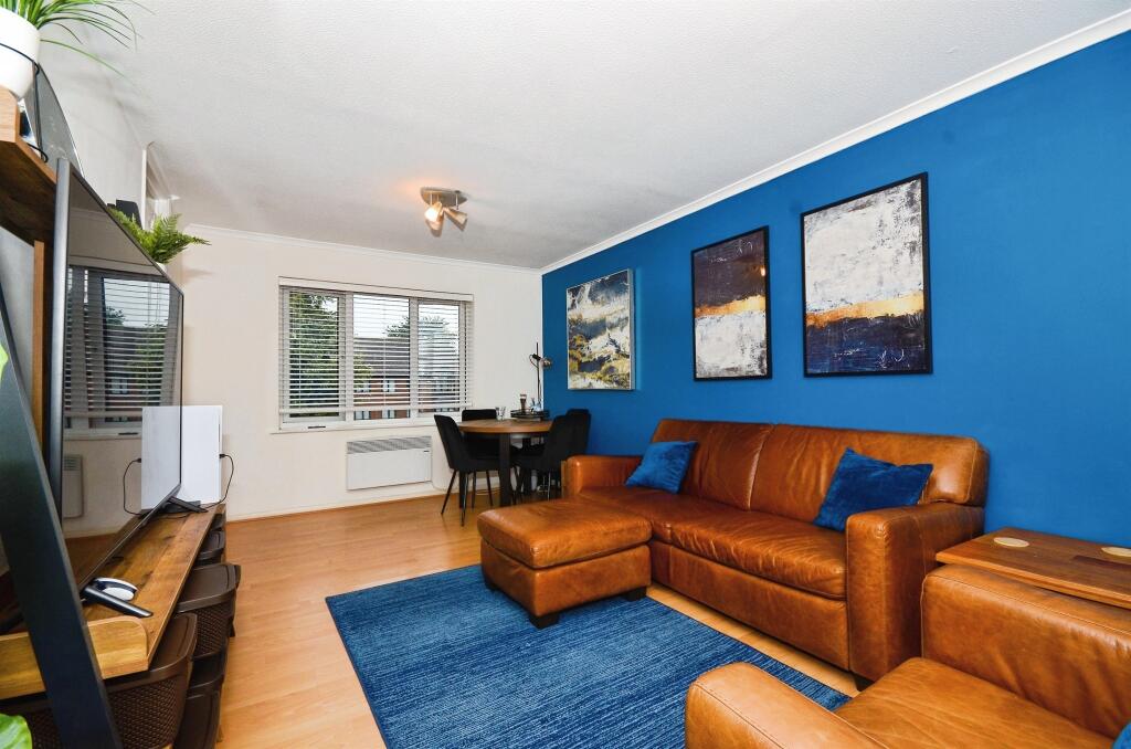 Additional image 14 of Broadlake Close, London Colney, St. Albans