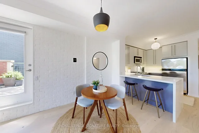 Additional image 18 of 901 Queen St Unit 231