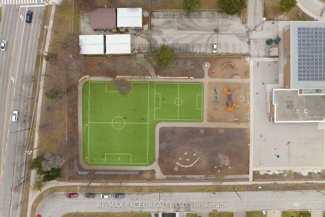 房产图片 17 - 68 坎特伯雷广场 202单元