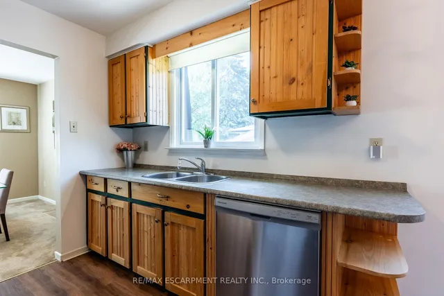 Additional image 17 of 1515 Brenner Cres