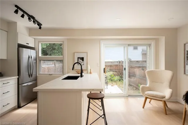 房产图片 20 - 803 Hyde Rd 单元3