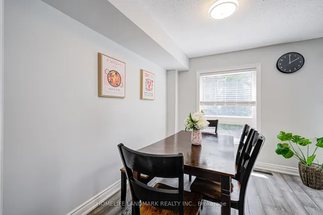 Additional image 12 of 2006 Glenada Cres Unit 27