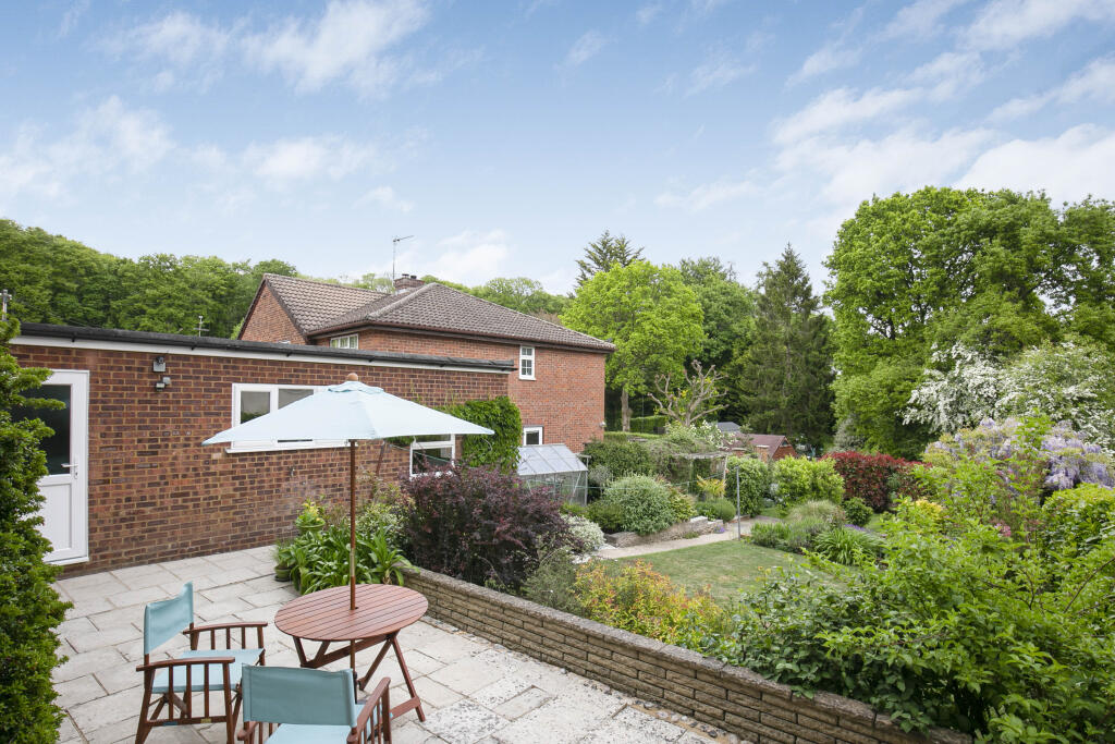 Additional image 21 of Canonsfield, Welwyn, Hertfordshire, AL6