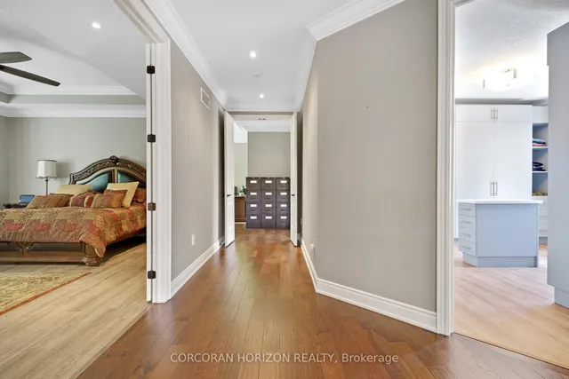 Additional image 26 of 258 Edgewater Cres Unit 8