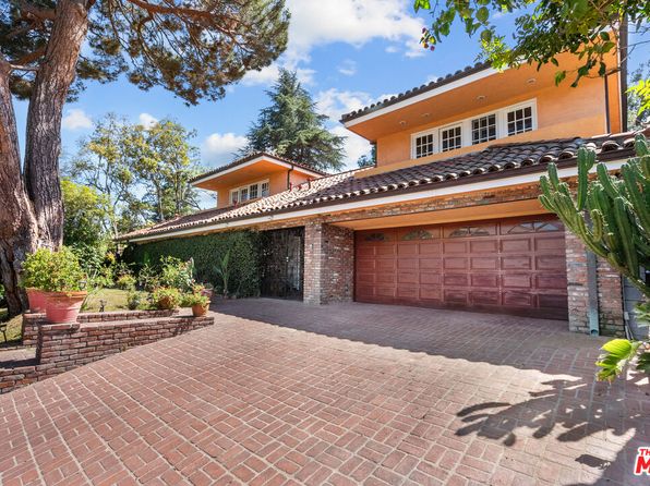 2103 N Hobart Blvd, Los Angeles, CA 90027