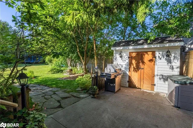 Additional image 45 of 247 Elmhurst Cres