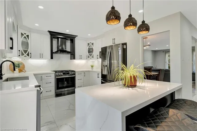 Additional image 12 of 101 Devonglen Dr