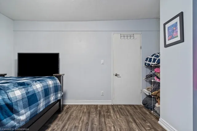 Additional image 11 of 30 Robins Ave