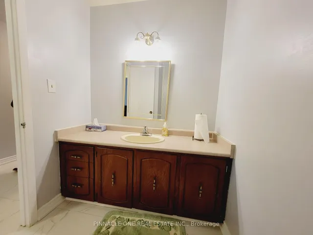 Additional image 21 of 61 Applegate Cres