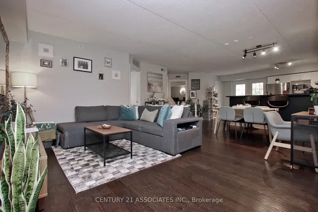 房产图片 7 - 1441 Walker's Line 单元 201